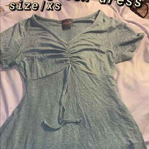 green dress